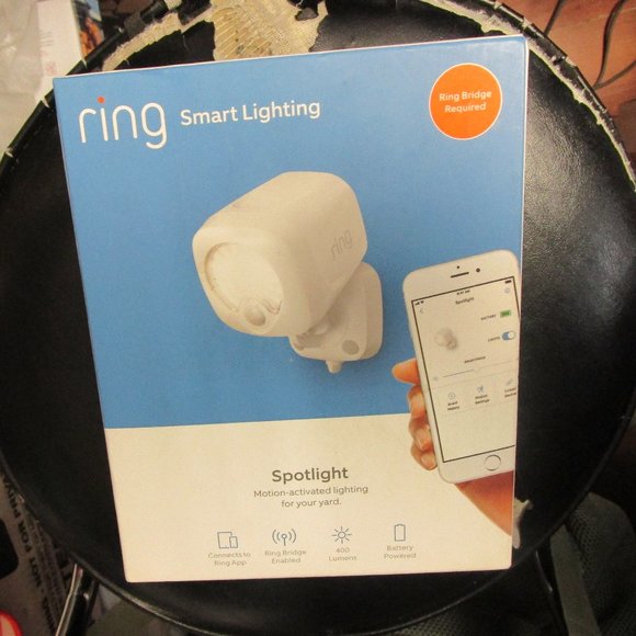 Ring Smart Lighting Spotlight (white) Wireless Outdoor Security LED Light - Picture 1 of 2